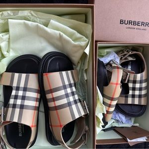 Burberry sandals for toddler
